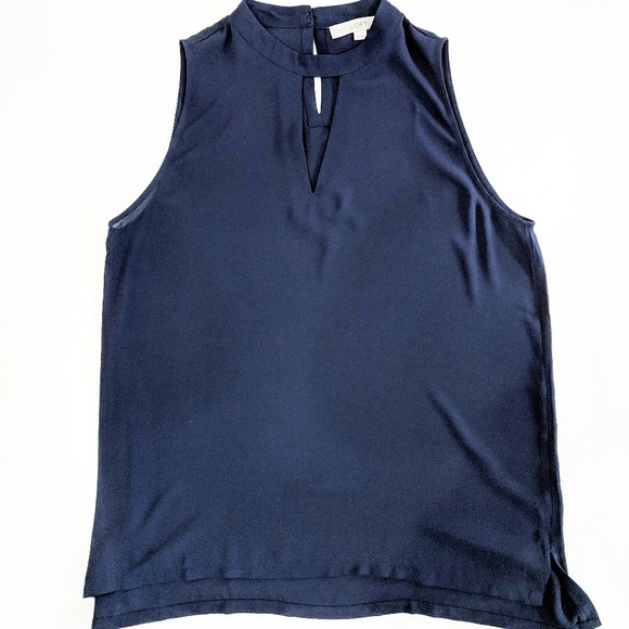 LOFT Tops - Ann Taylor LOFT V-Neck Sleeveless Choker Shell